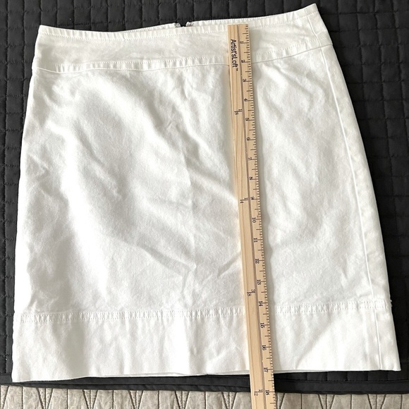 Talbots Women’s Classic White Versatile Skirt 4P - Picture 4 of 15